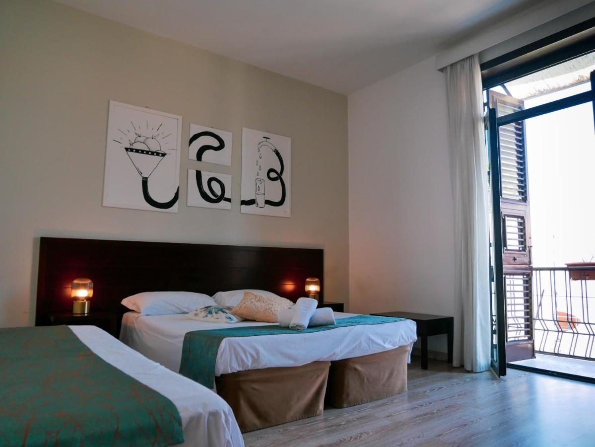 Bed and Breakfast My Friend Antonia Barcellona Pozzo di Gotto Exterior foto