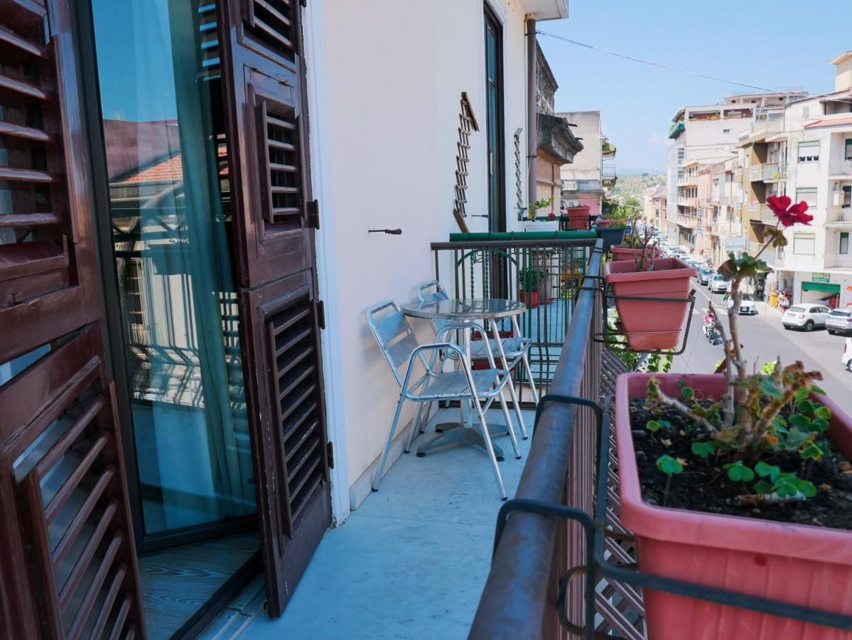 Bed and Breakfast My Friend Antonia Barcellona Pozzo di Gotto Exterior foto